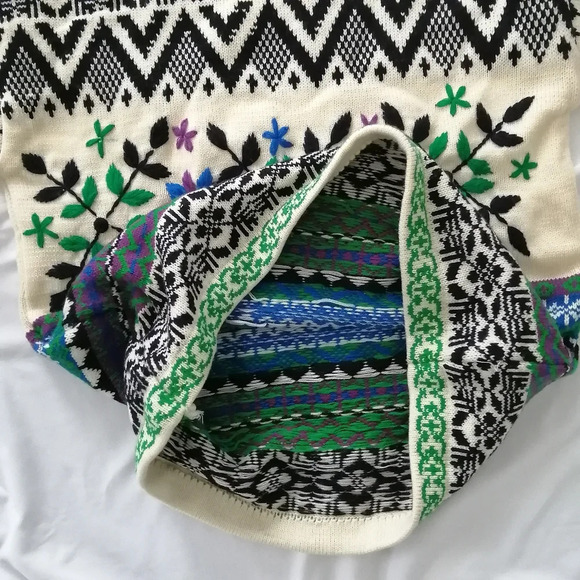 Vintage Embroidered Chunky Knit Sweater Norway Grandma Geometric Floral Medium - Picture 13 of 17